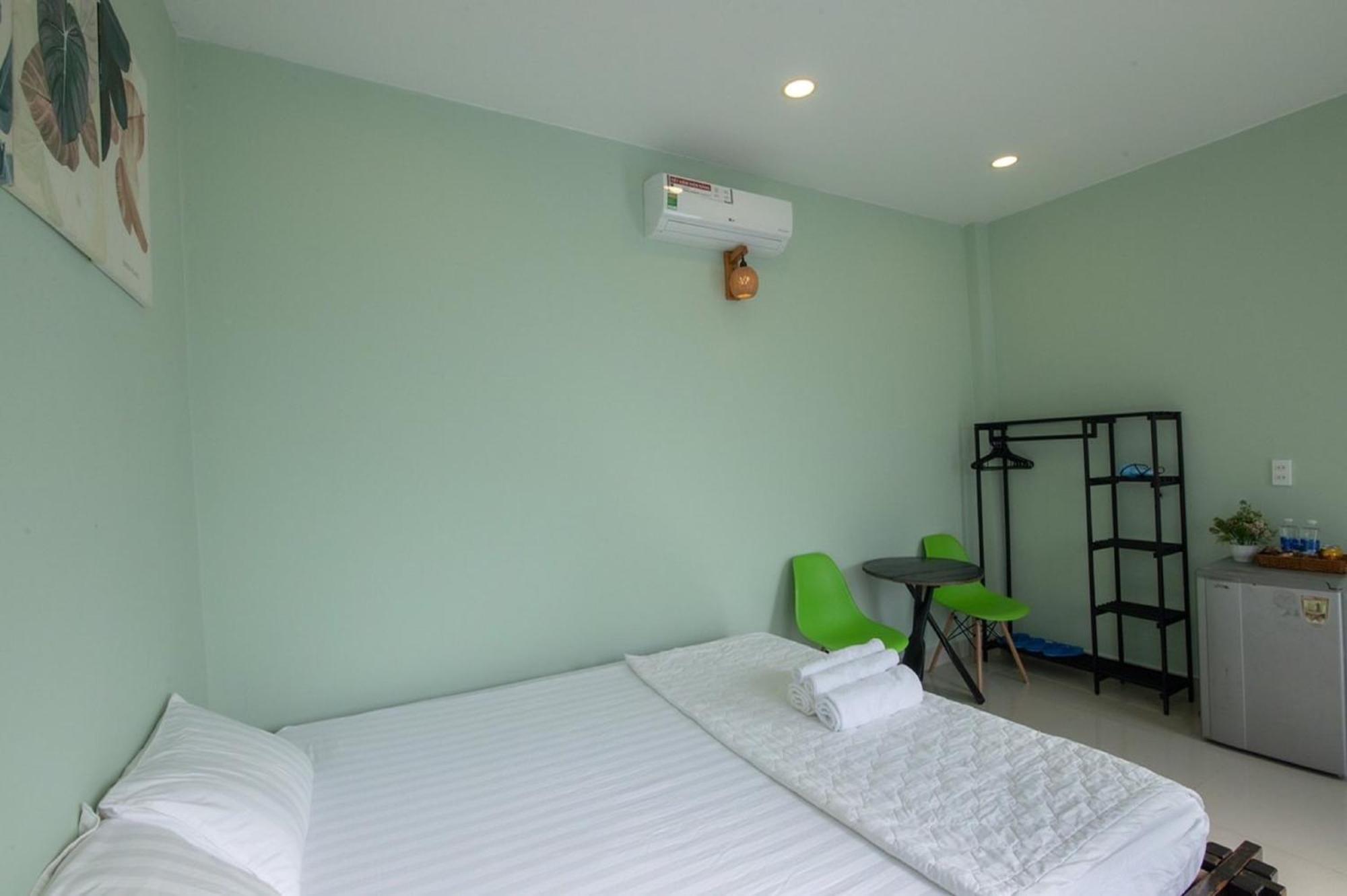 Hoang Hon Beach House Дуонг-Донг Экстерьер фото